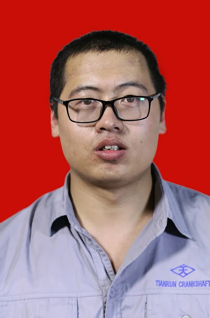 吕严杰.jpg
